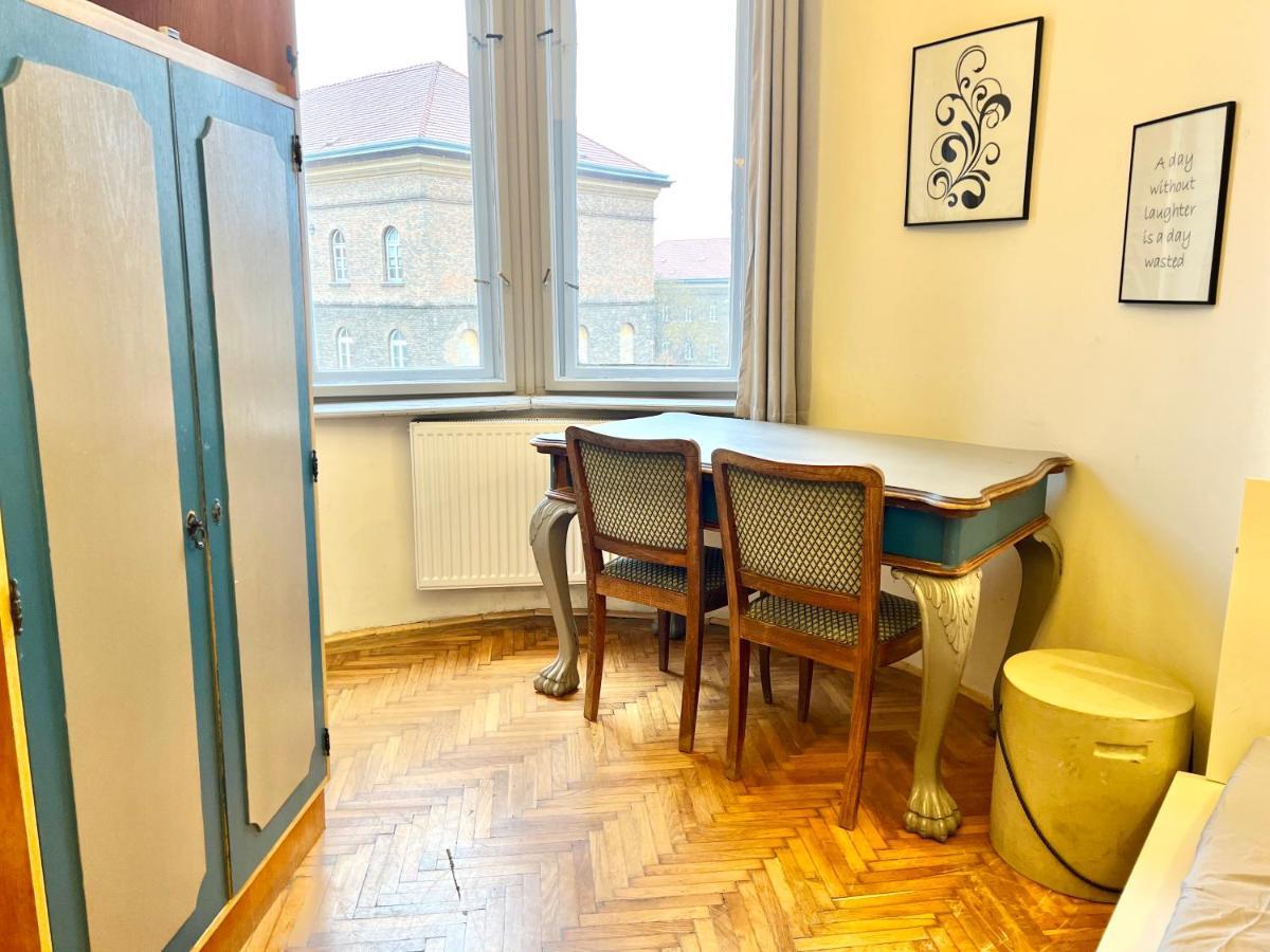 F14 Guest House By Small Home Budapest Eksteriør bilde