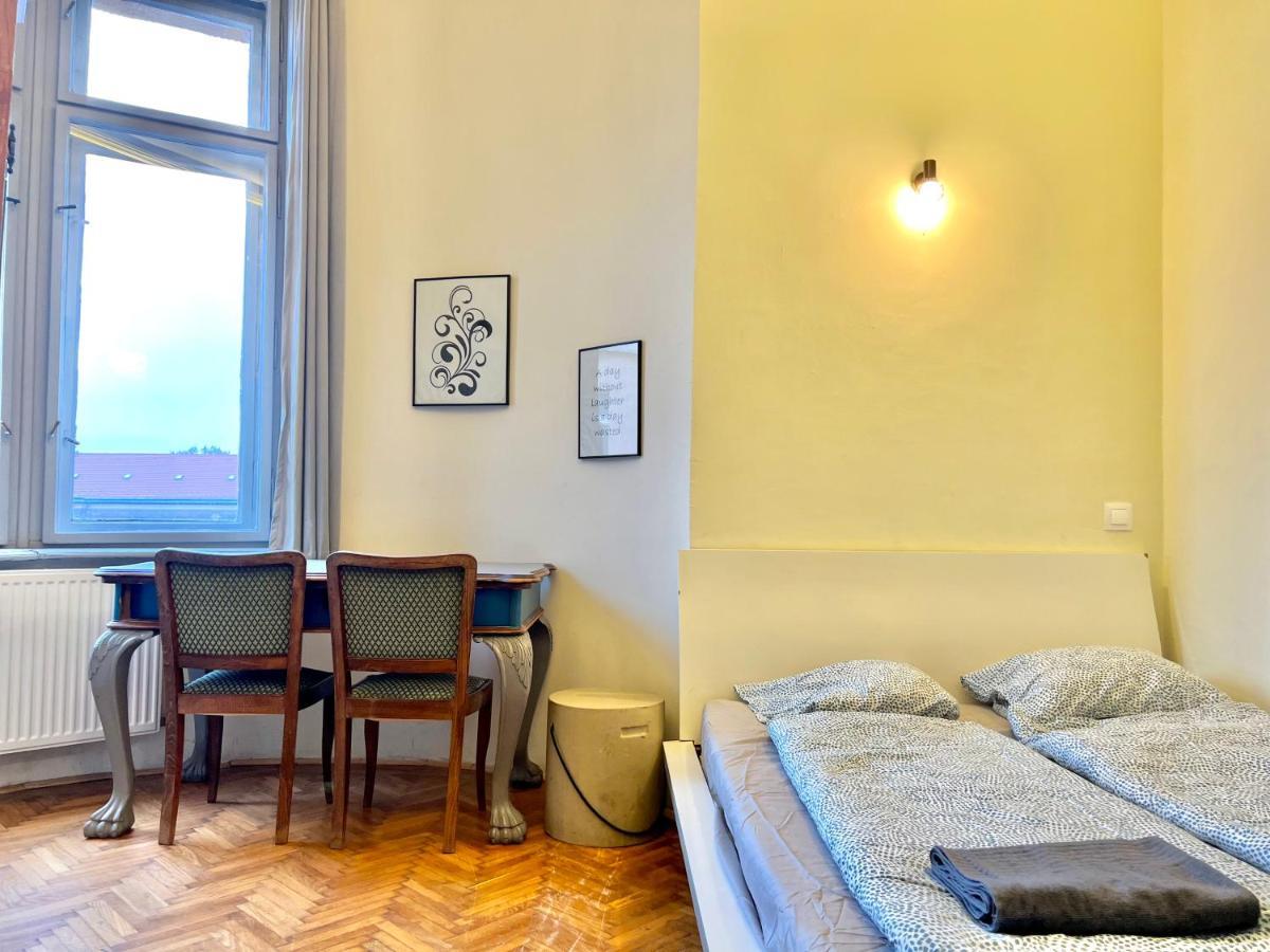 F14 Guest House By Small Home Budapest Eksteriør bilde