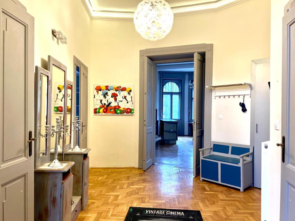 F14 Guest House By Small Home Budapest Eksteriør bilde